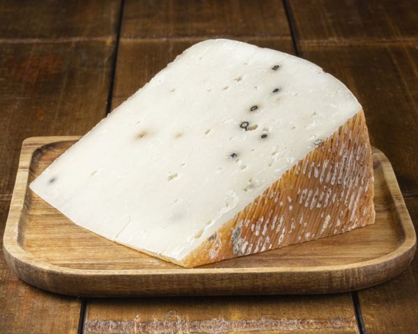 PECORINO AU POIVRE