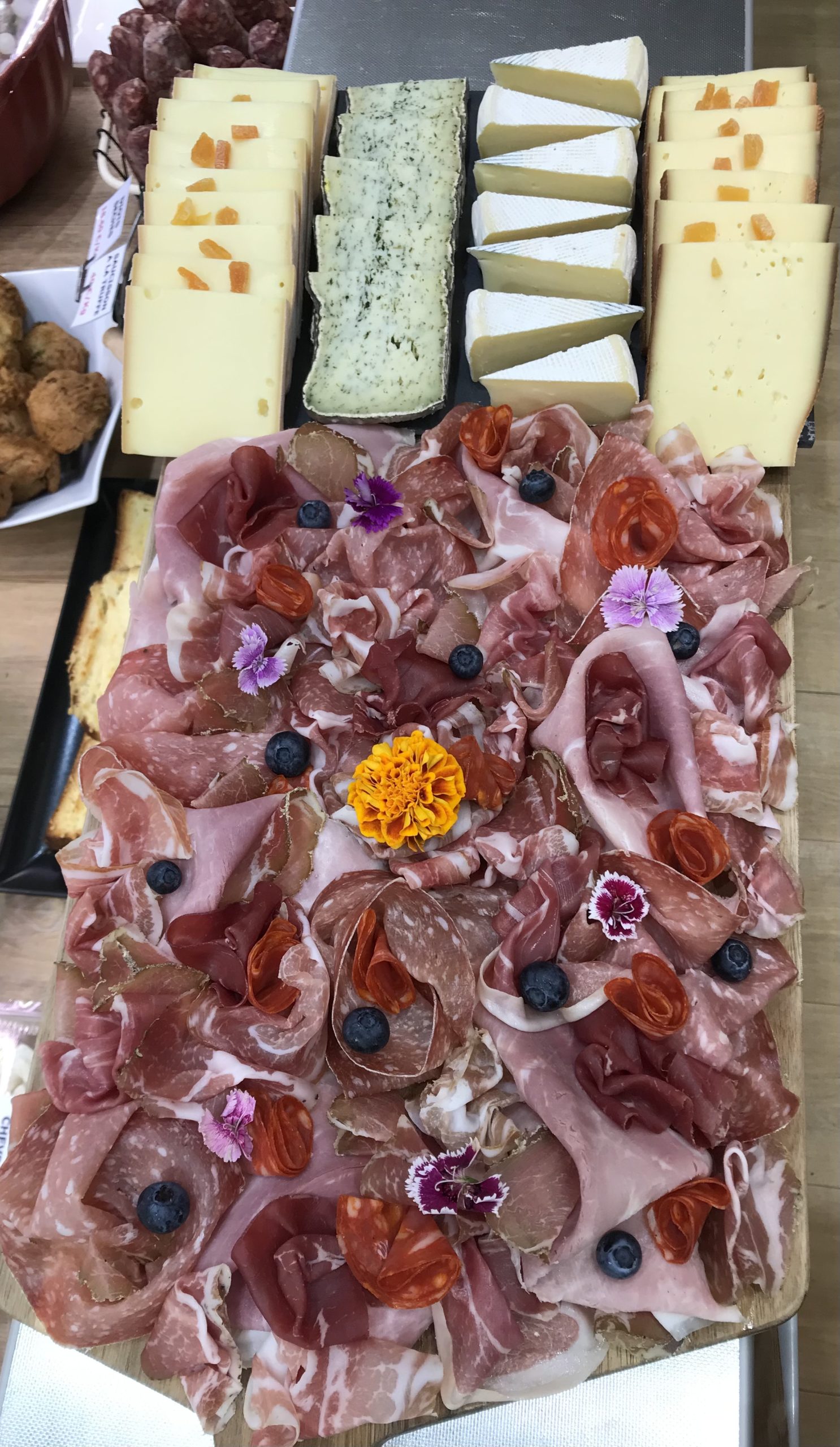 PLATEAUX RACLETTE (FROMAGES + CHARCUTERIES) - La Crèmerie des Champs