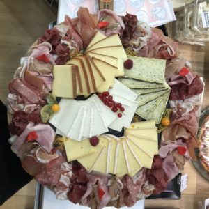 PLATEAUX RACLETTE (FROMAGES + CHARCUTERIES)